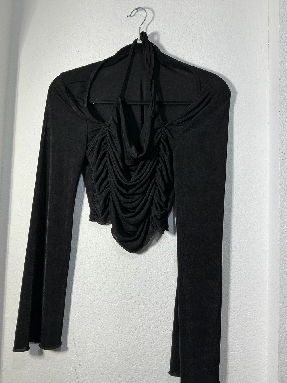 Black Draped Ruched Long-Sleeve Top - Picture 2 of 3